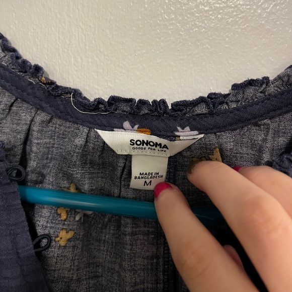 Women’s floral blouse - Picture 2 of 7